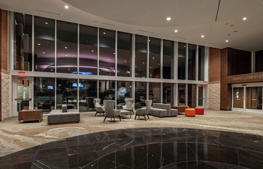 Hilton Garden Inn Dallas at Hurst Conference Center - photo 4