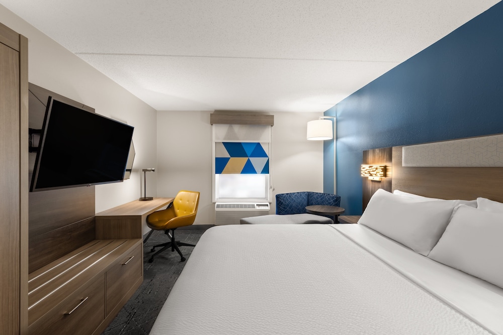 Holiday Inn Express Hotel & Suites Danbury I 84 by IHG - photo 13