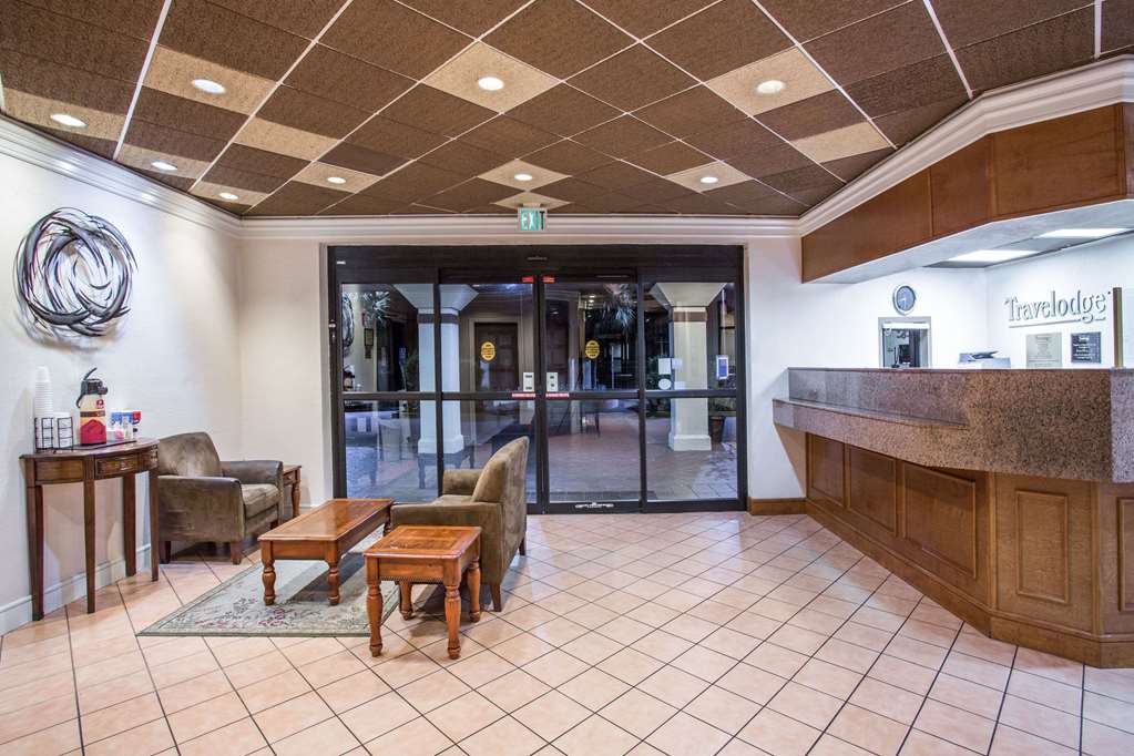 Travelodge by Wyndham Deltona - photo 5