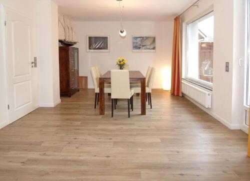 Ferienhaus Luv & Lee Ferienhaus Luv Und Lee in Scharbeutz, Germany