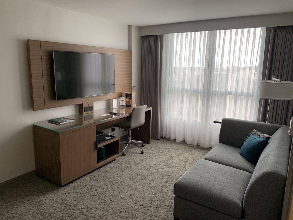 Costa Mesa Marriott - photo 9