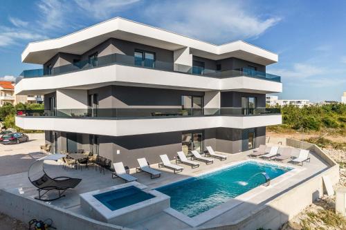 Apartments Ante — 4-Star Luxury Hotel in Novalja, Croatia