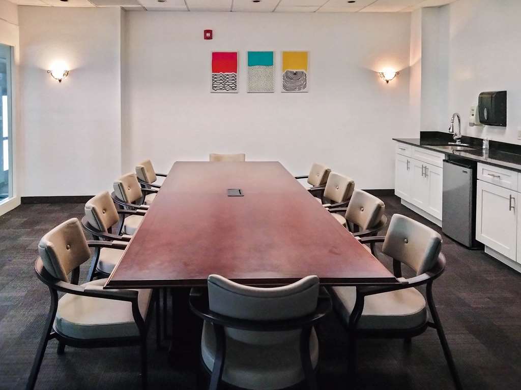 Motel 6 Cutler Bay FL - photo 22