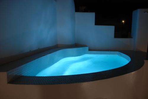 Chay Luxury Cave — 4-Star Luxury Hotel in Megalochori, Greece