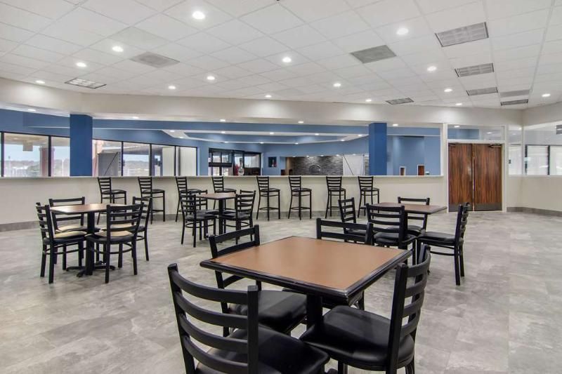 Suburban Extended Stay Hotel - photo 5