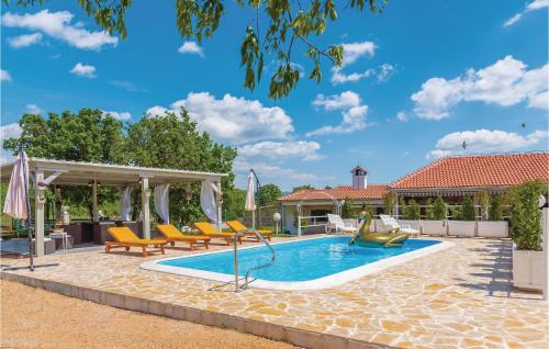 Nice Home In Unesic With Wifi — 4-Star Luxury Hotel in Unesic, Croatia