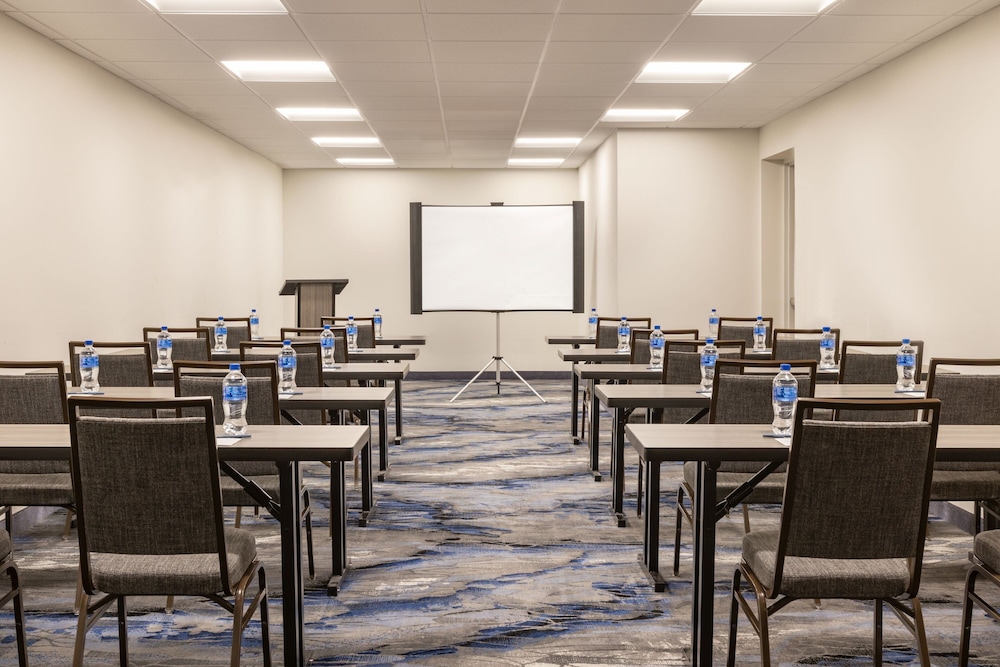 Fairfield Inn & Suites By Marriott Rockaway - photo 27