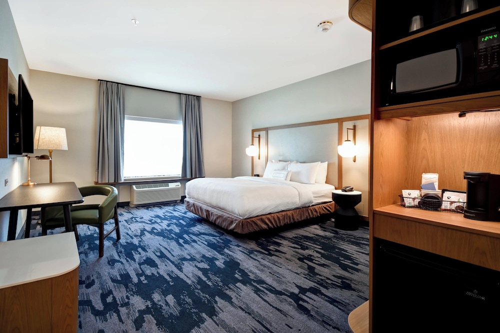 Fairfield Inn & Suites by Marriott Plymouth - photo 13