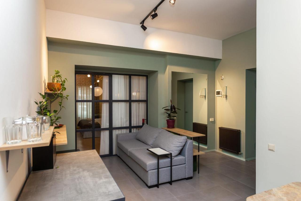Historic Modern 1BR Apartment In The Centre