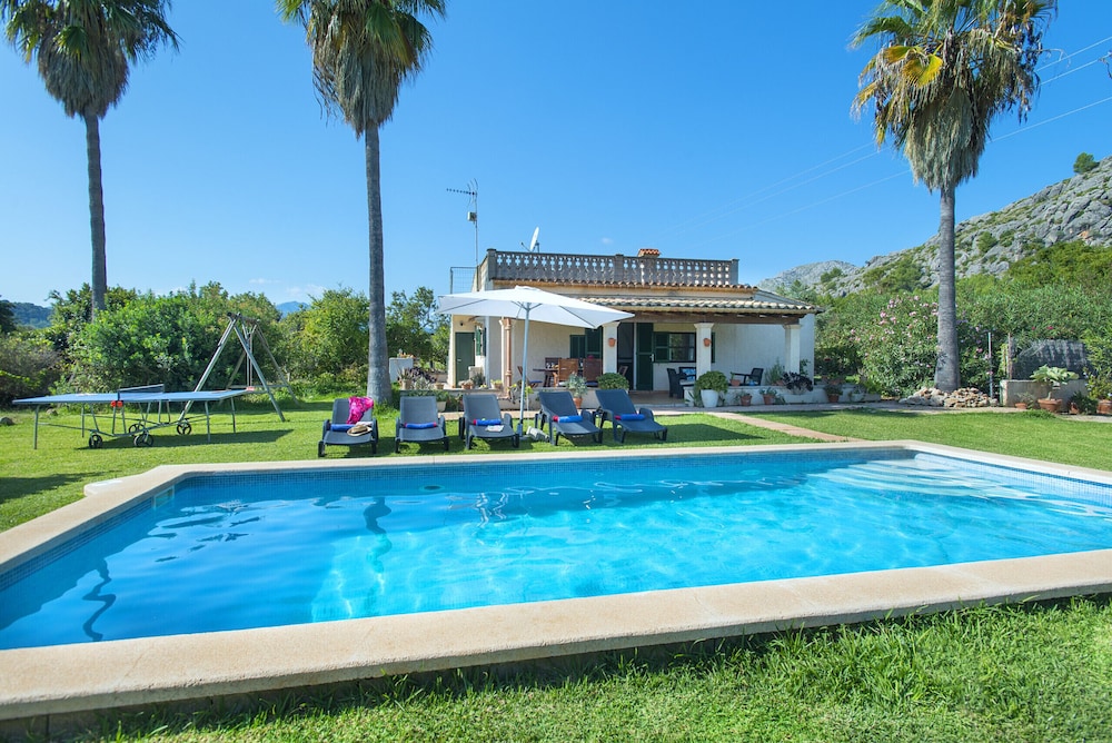 Villa Punta Magdalena — 4-Star Luxury Hotel in Pollenca, Spain