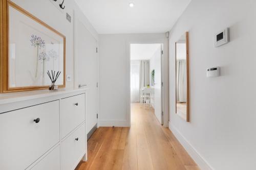 Hermitage Road Apartment By Morethanstays — 4-Star Luxury Hotel in London, United Kingdom