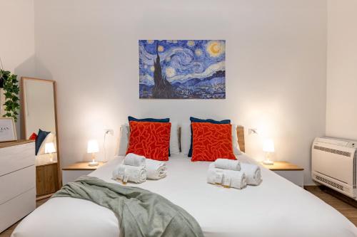 Modern Stone Apartment in the Heart of Bari — 4-Star Luxury Hotel in Bari, Italy