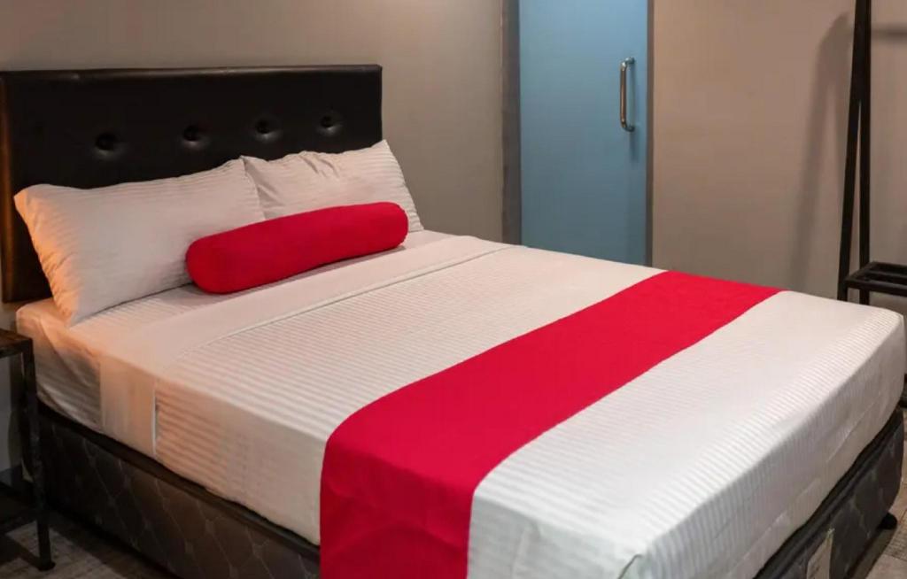 Central District Hotel Davao - carbon neutral hotel in Davao