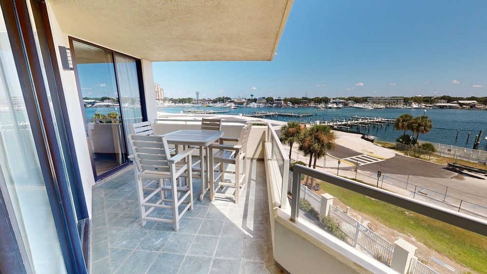 East Pass Towers 304 3 Bedroom Condo by RedAwning Destin - photo 45
