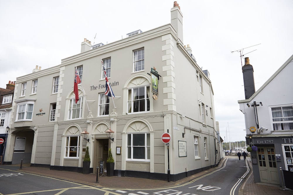 Fountain Hotel Isle of Wight by Greene King Inns in Cowes, United Kingdom