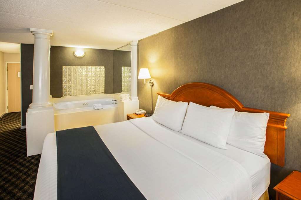 Quality Inn and Suites St Charles West Chicago - photo 18