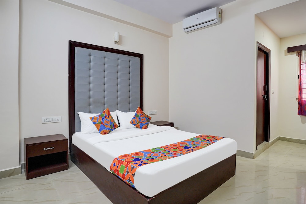 Fabhotel Leo Grand — Anekal