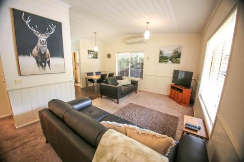Silver Birches Holiday Village Unit 8 in Bright, Australia