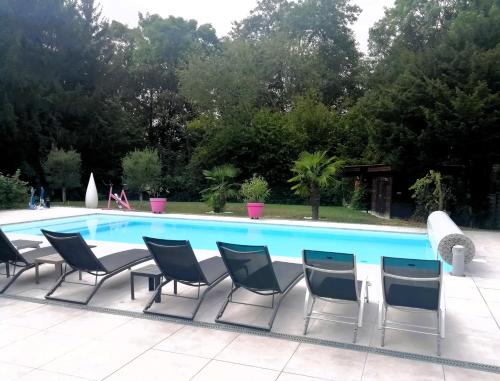 Aux Couleurs d'Alsace — hotel in Ostwald