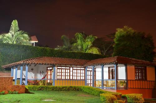 Villa Flor Blanca el Eden — 4-Star Luxury Hotel in Murillo, Colombia