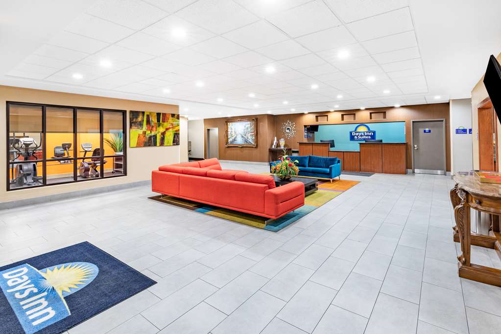 Days Inn & Suites by Wyndham San Antonio near Frost Bank Center - photo 6