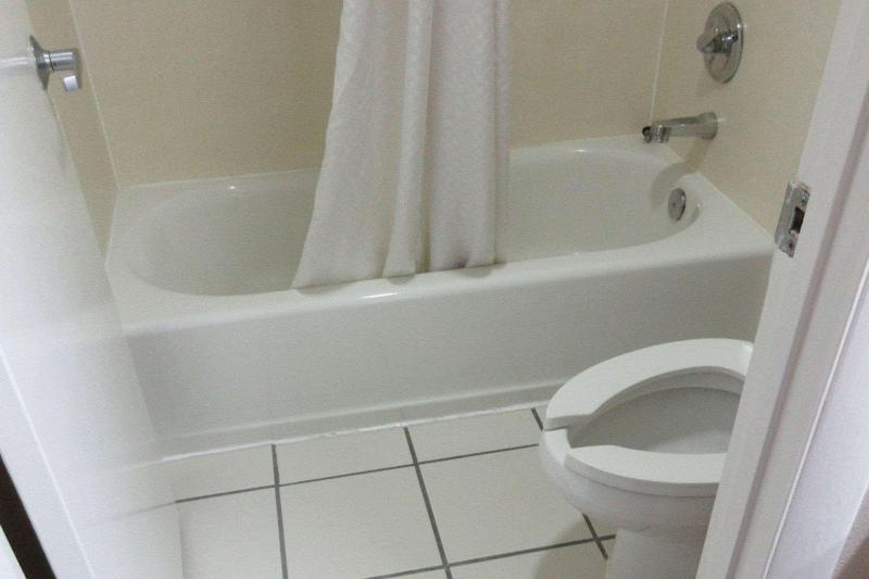 Super 8 by Wyndham Manchester TN - photo 6