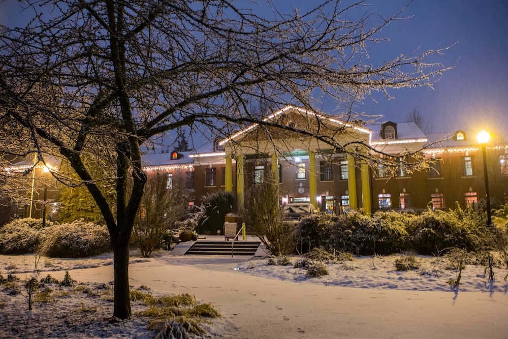 McMenamins Grand Lodge - photo 138