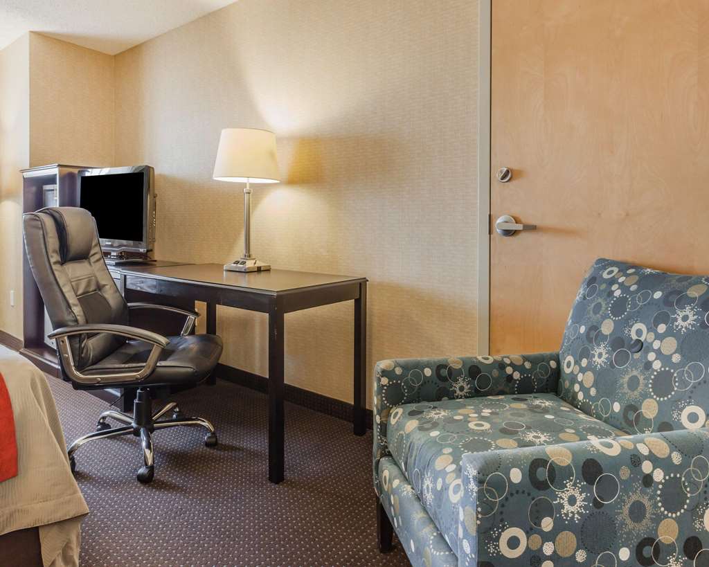 Comfort Inn On the Bay - photo 15