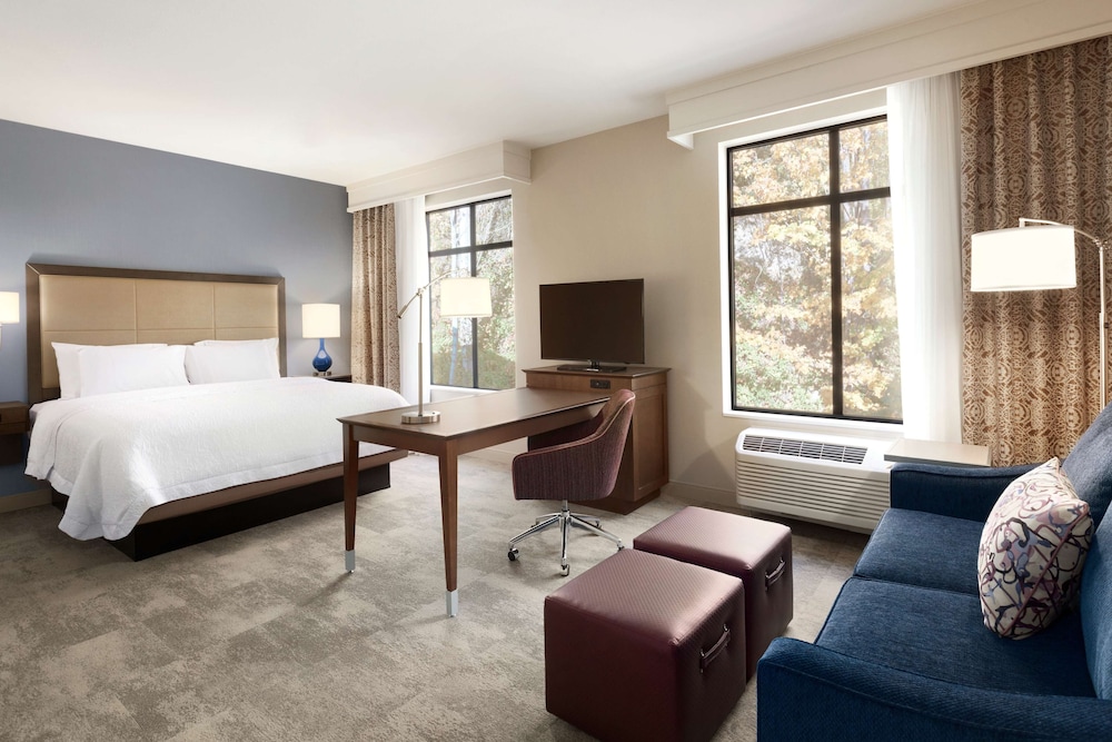Hampton Inn & Suites Seattle Renton - photo 6