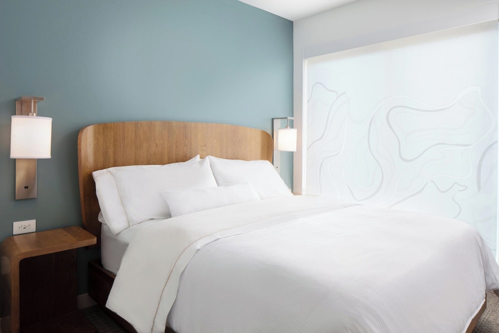 Element Iowa City - photo 5