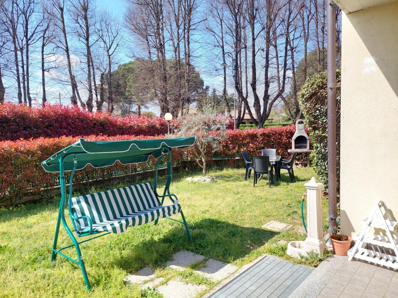 giardino privato comodo per Malpensa e Milano con parcheggio — hotel in Somma Lombardo