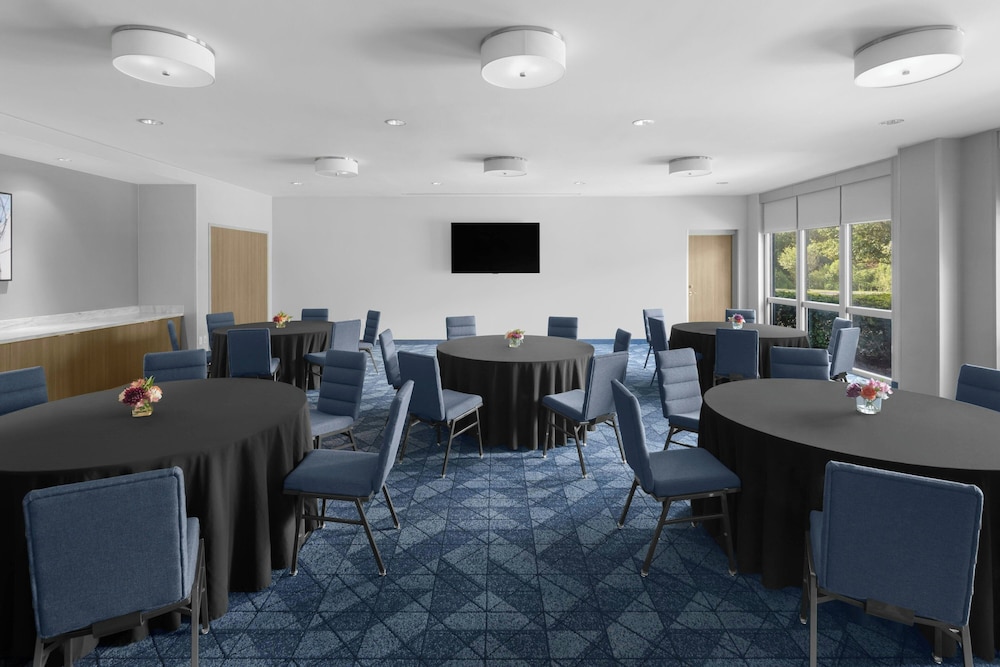 Courtyard by Marriott Orlando South Grande Lakes Area - photo 40