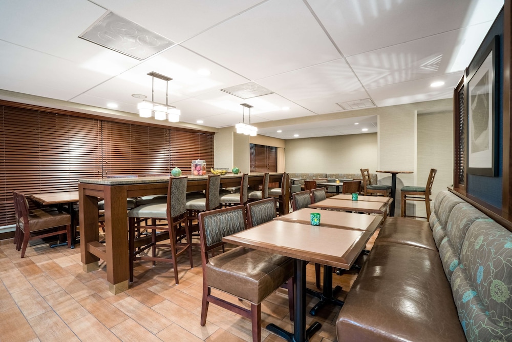 Hampton Inn Downingtown Exton - photo 51