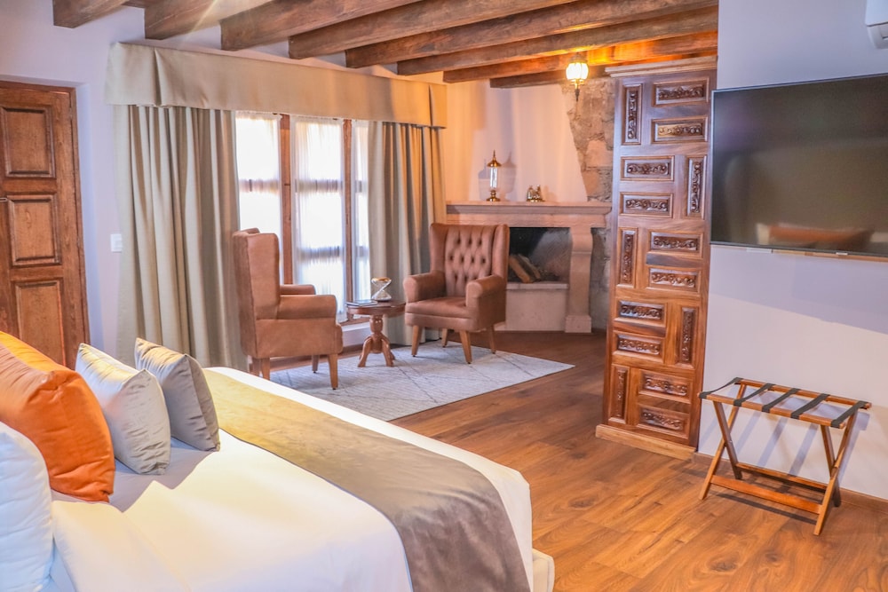 Hotel Villa Italia by Belo in Morelia, Mexico