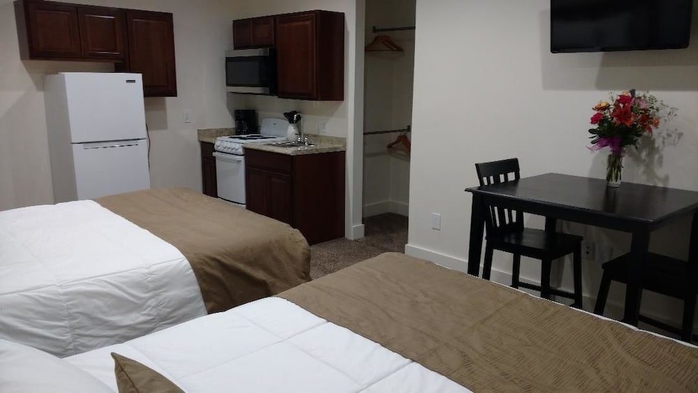 Cattlemen Motel - photo 6