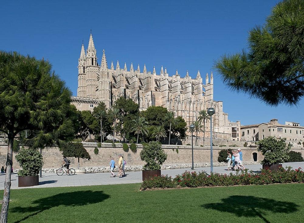 Villa Bernat — 4-Star Luxury Hotel in Pollenca, Spain