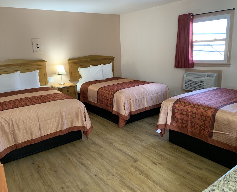 Towne Inn - photo 8