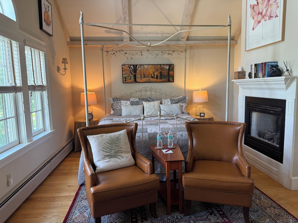 Four Columns Inn - photo 21