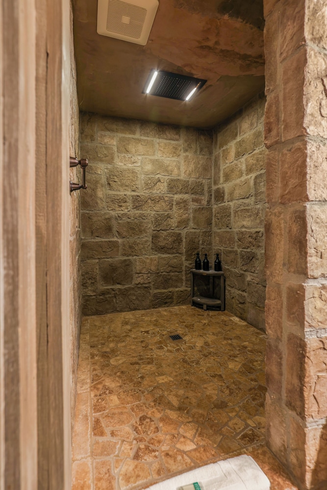The Inn at Zaca Creek - photo 45