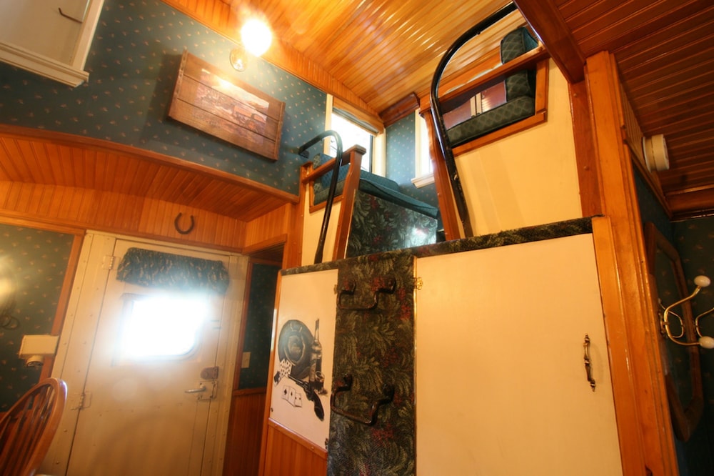 Featherbed Railroad Company - photo 16