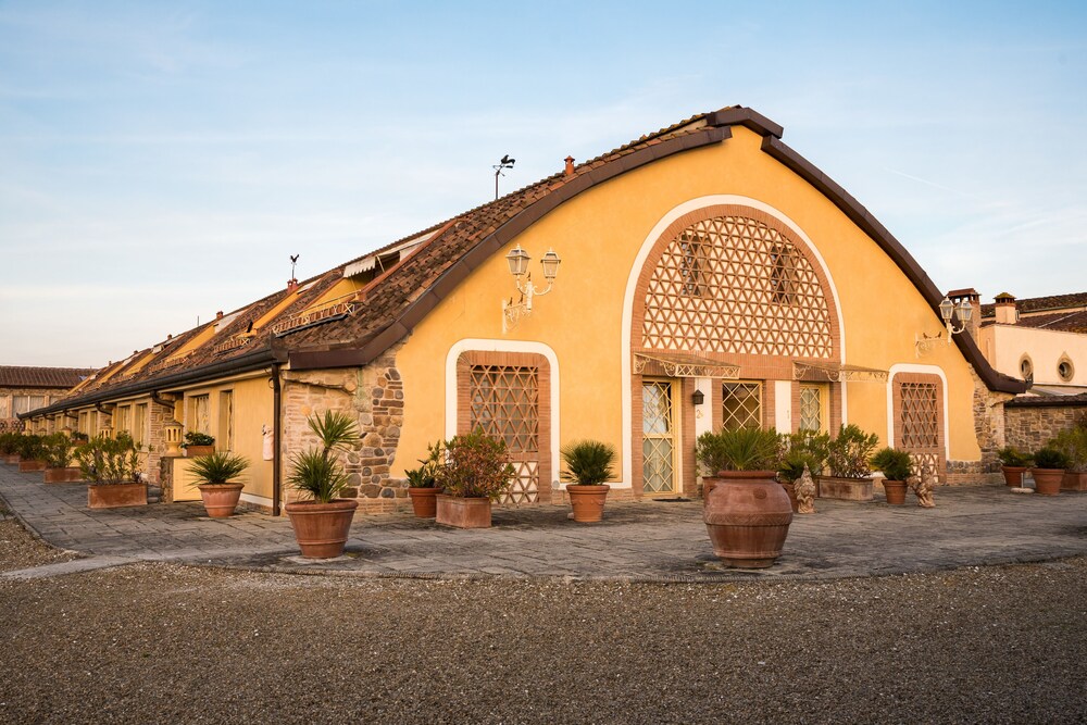 La Rugea Le Spighe Resort in Prato, Italy