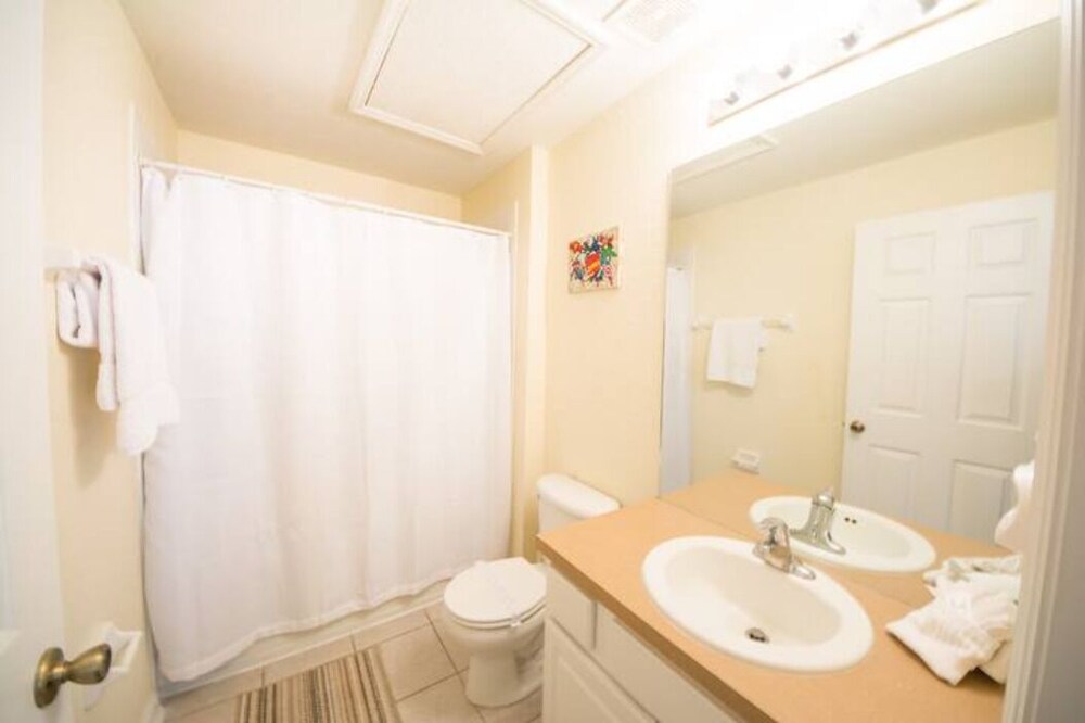 3BR Windsor Hills Townhome 7671 by OVRH VR - photo 23
