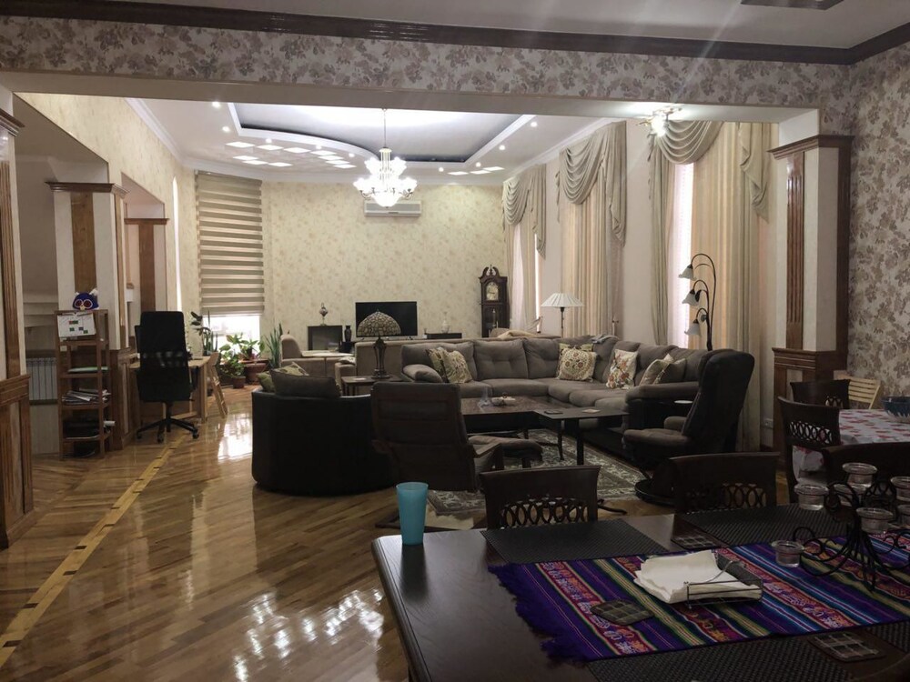 Gonzo Crib - last minute hotel in Tashkent