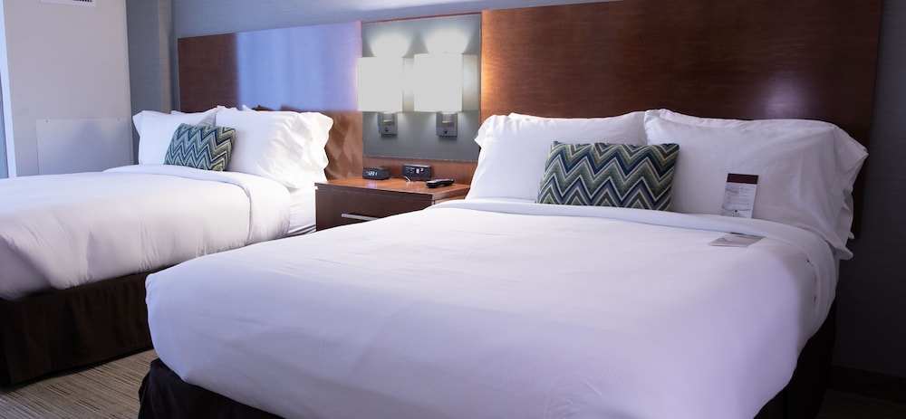 DoubleTree by Hilton Omaha Southwest - photo 9