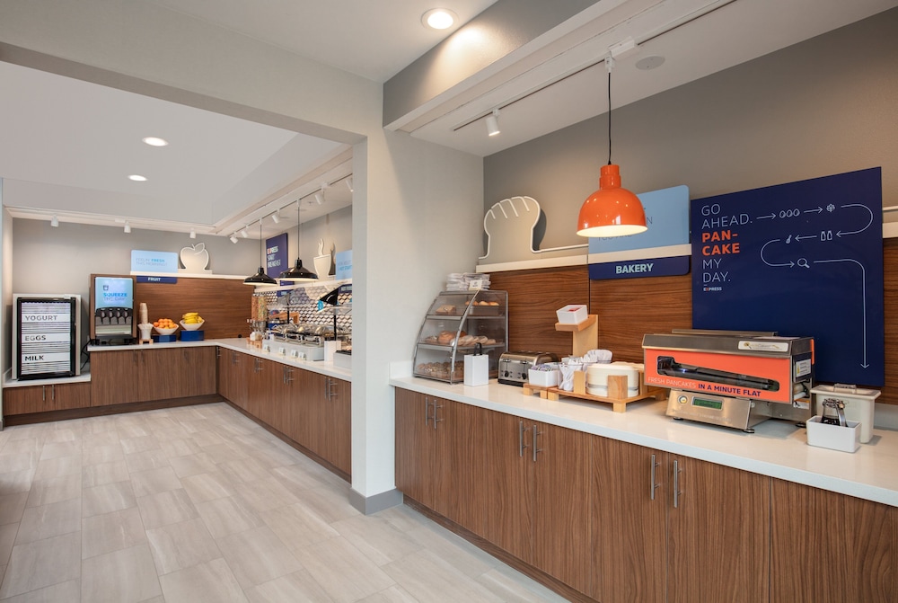 Holiday Inn Express Bothell by IHG - photo 23