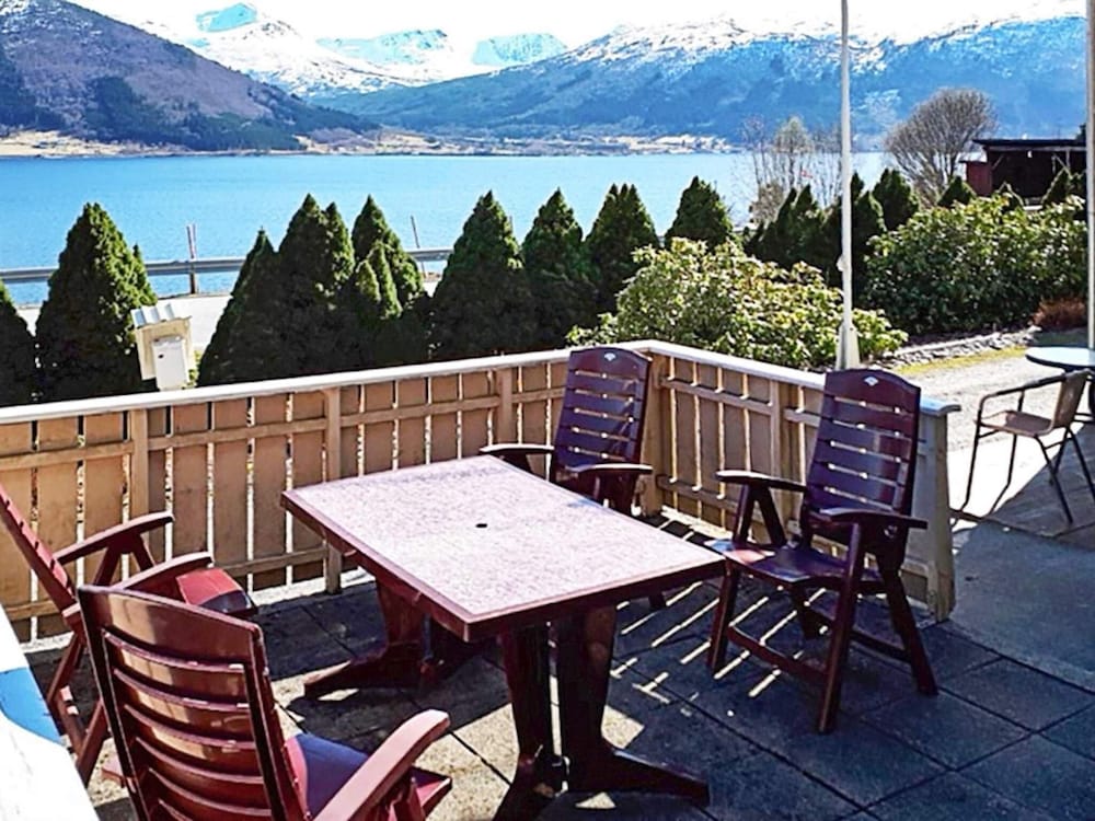 8 person holiday home in EIDSVÅG — 4-Star Luxury Hotel in Eidsvag, Norway