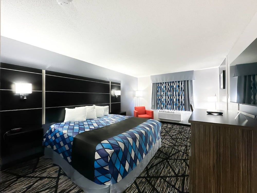 Blaine Town Inn & Suites - photo 11