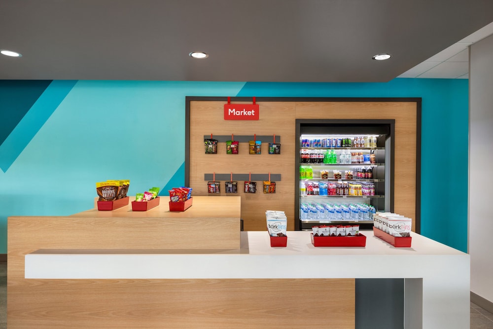 avid hotel Memphis Southaven by IHG - photo 30