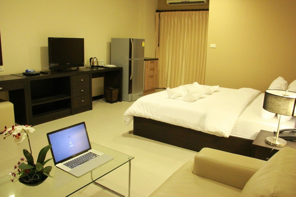 The Atrium Ratchada 13 — Bangkok — photo 3