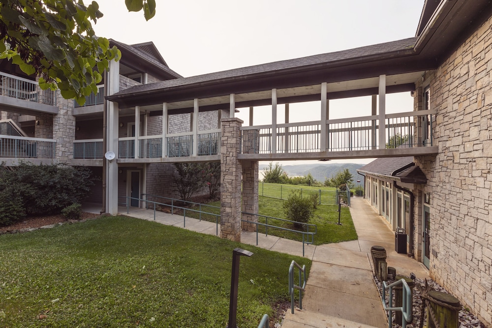 Dale Hollow Lake State Resort Park - photo 40